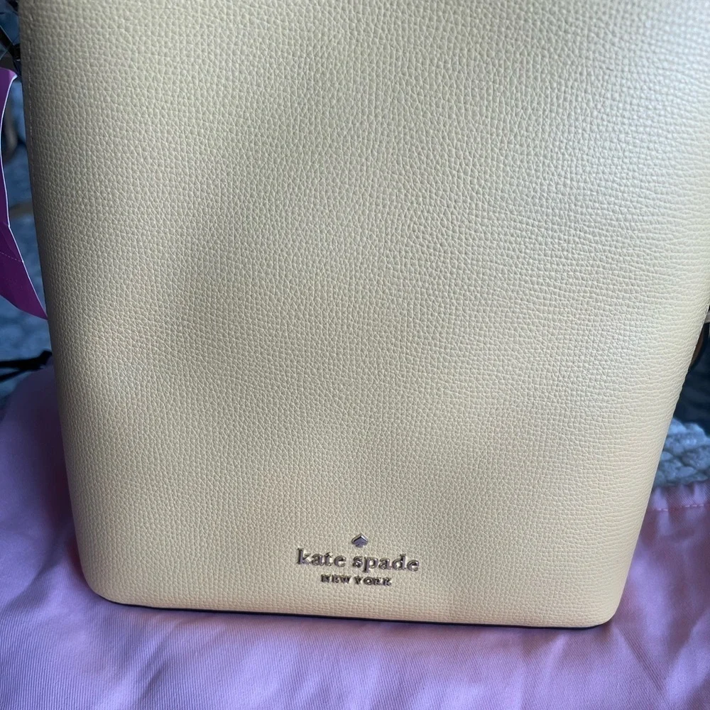 NWT Kate Spade Darcy Small Bucket Bag Grain Leather Daybreak Crossbody, Yellow